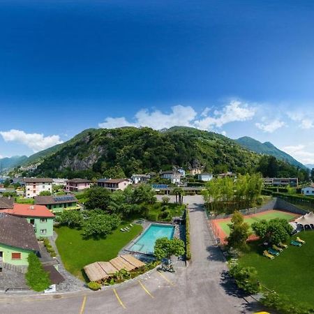 Bamboohouse Motel Riazzino Bagian luar foto