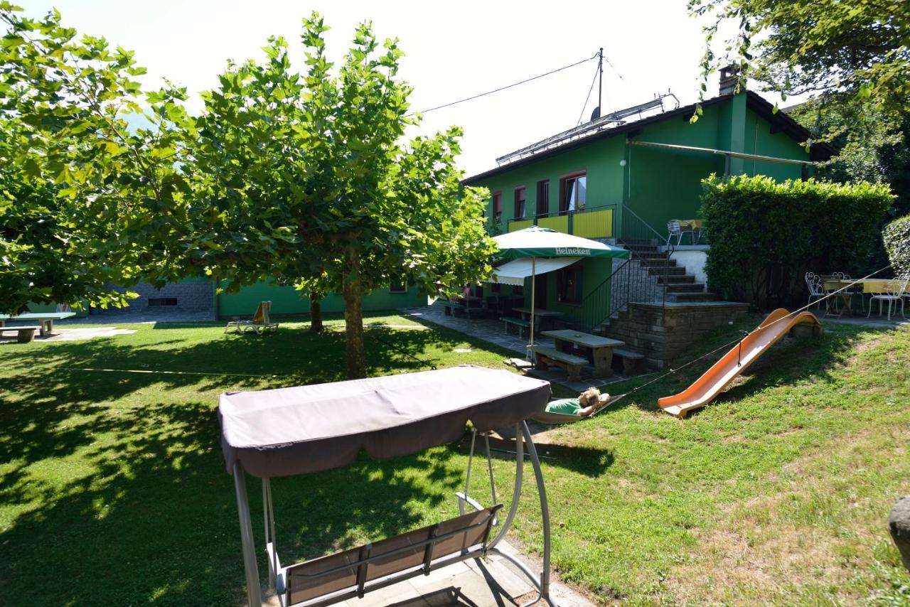 Bamboohouse Motel Riazzino Bagian luar foto
